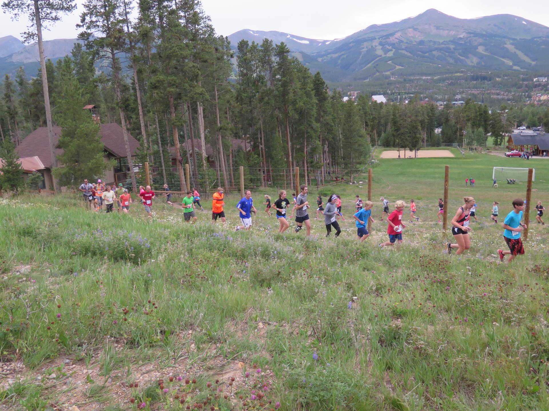 Runners at Carter Park race